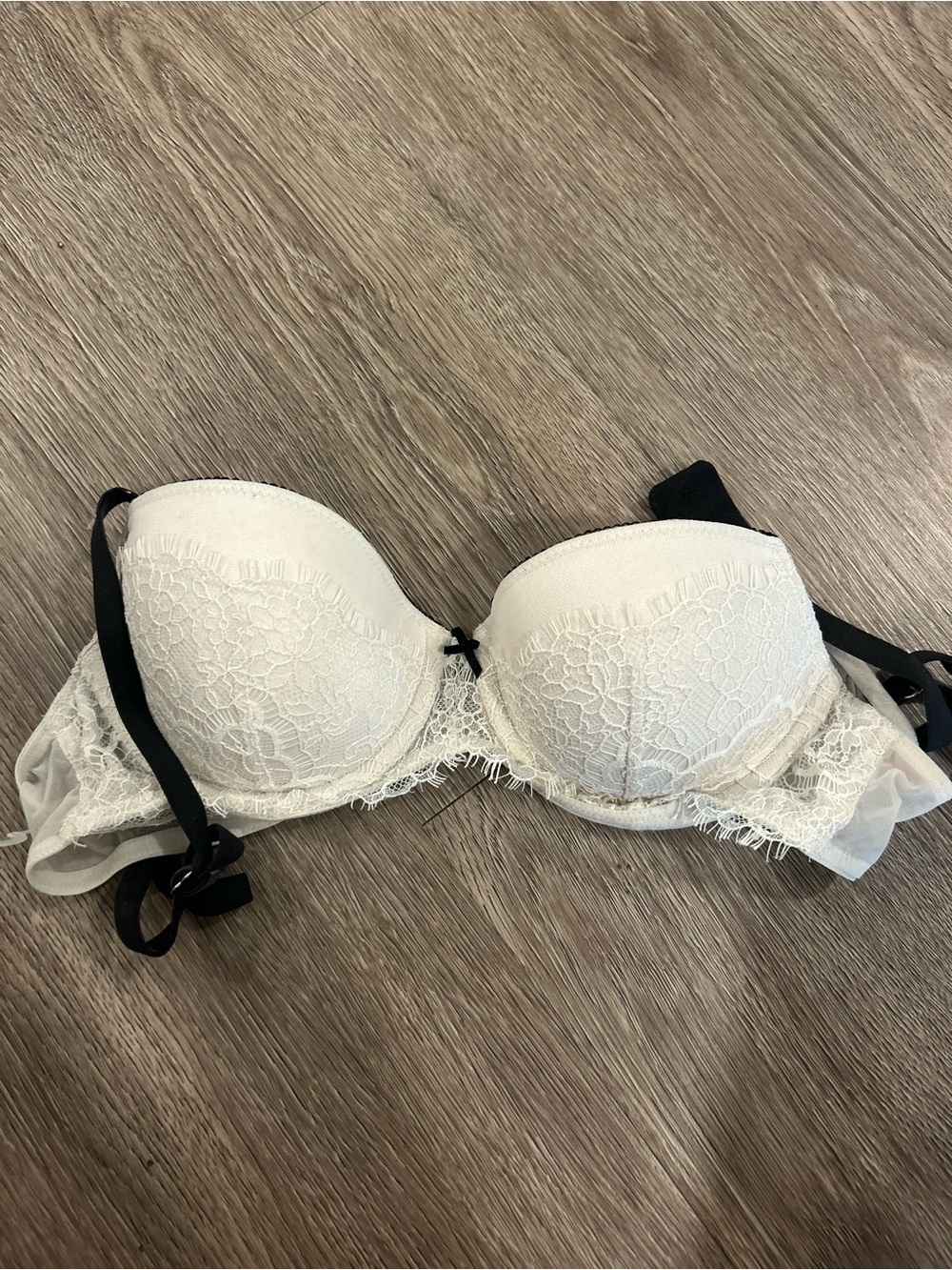 Victoria's Secret White Lace Strapless Bra with Black Ribbon